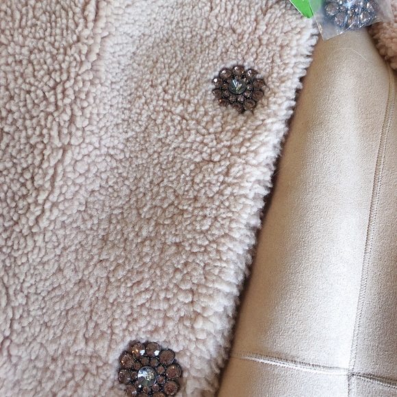 Kate Spade sheep fluffy pink pastel coat crystals - Picture 7 of 8